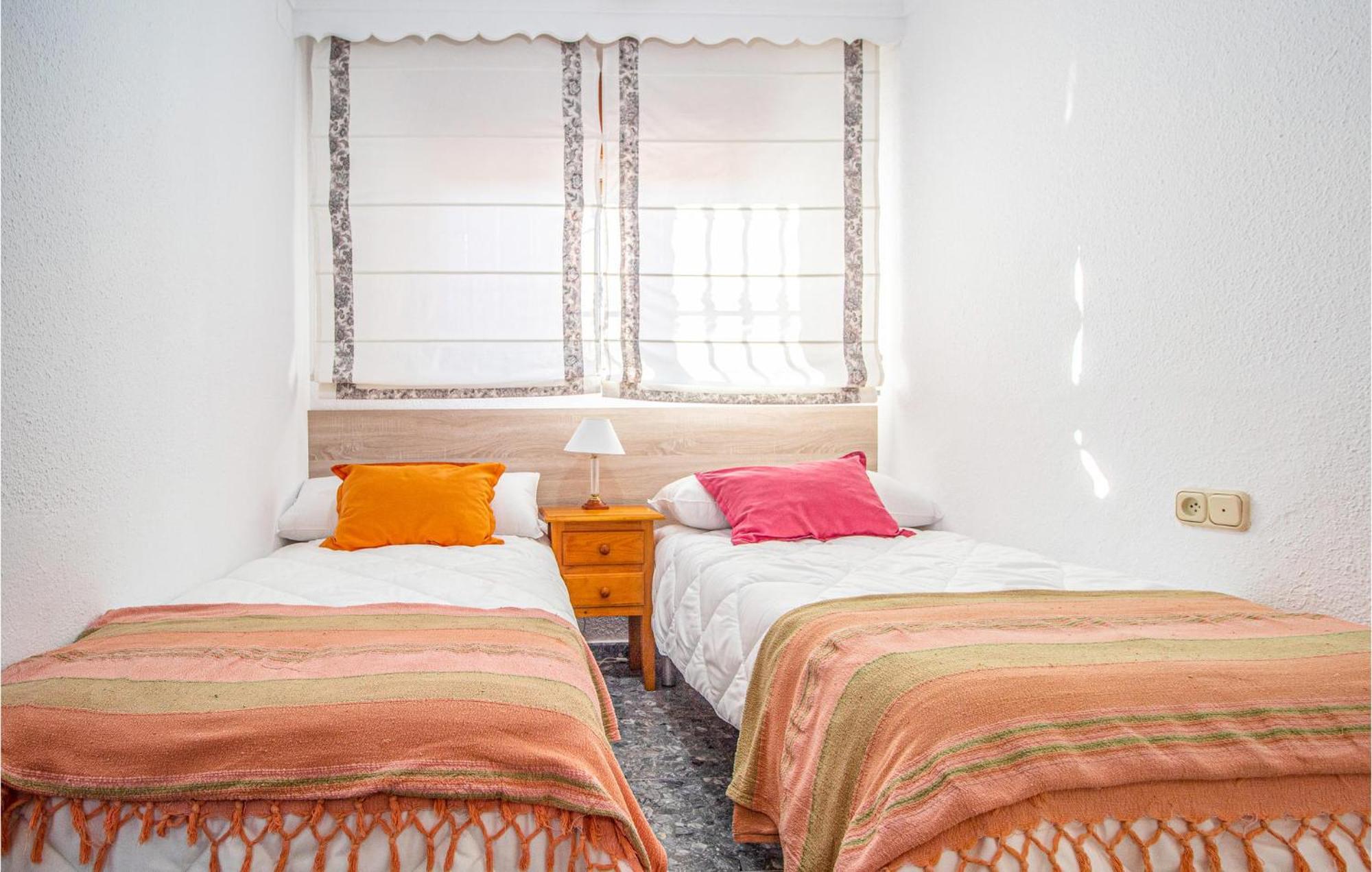 Stunning Home In Mlaga With 2 Bedrooms And Wifi Málaga Buitenkant foto